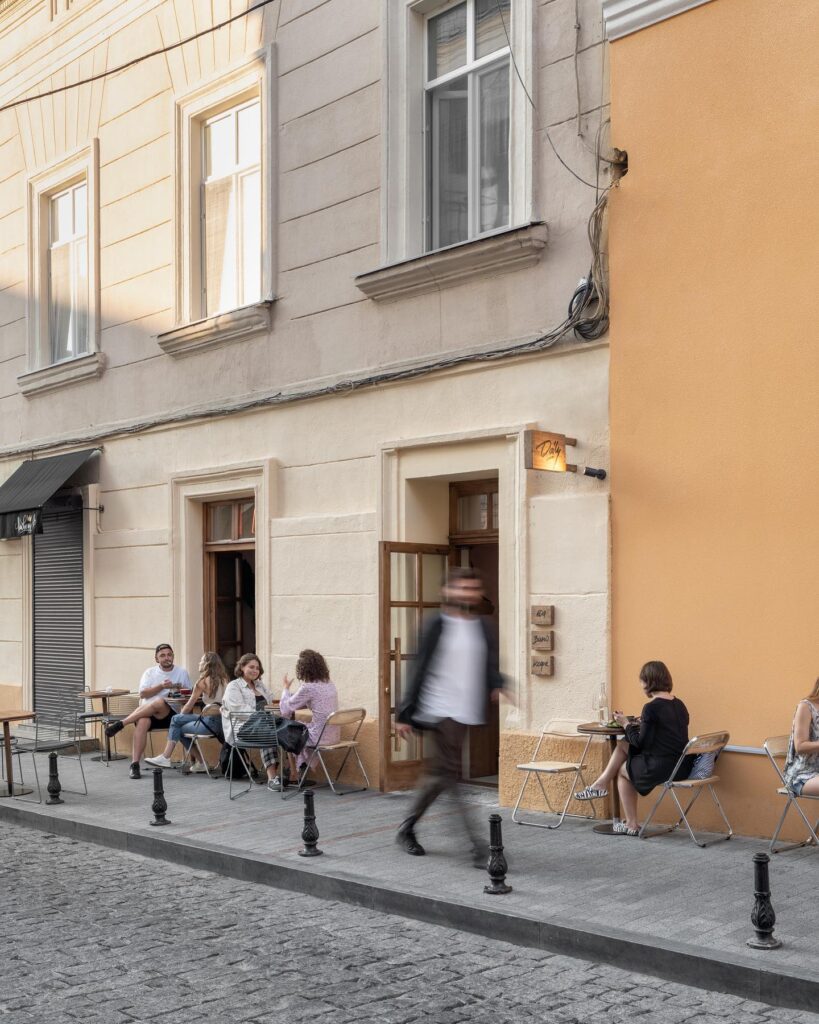 Exterior Design of a Cafe by Sivak+Partners