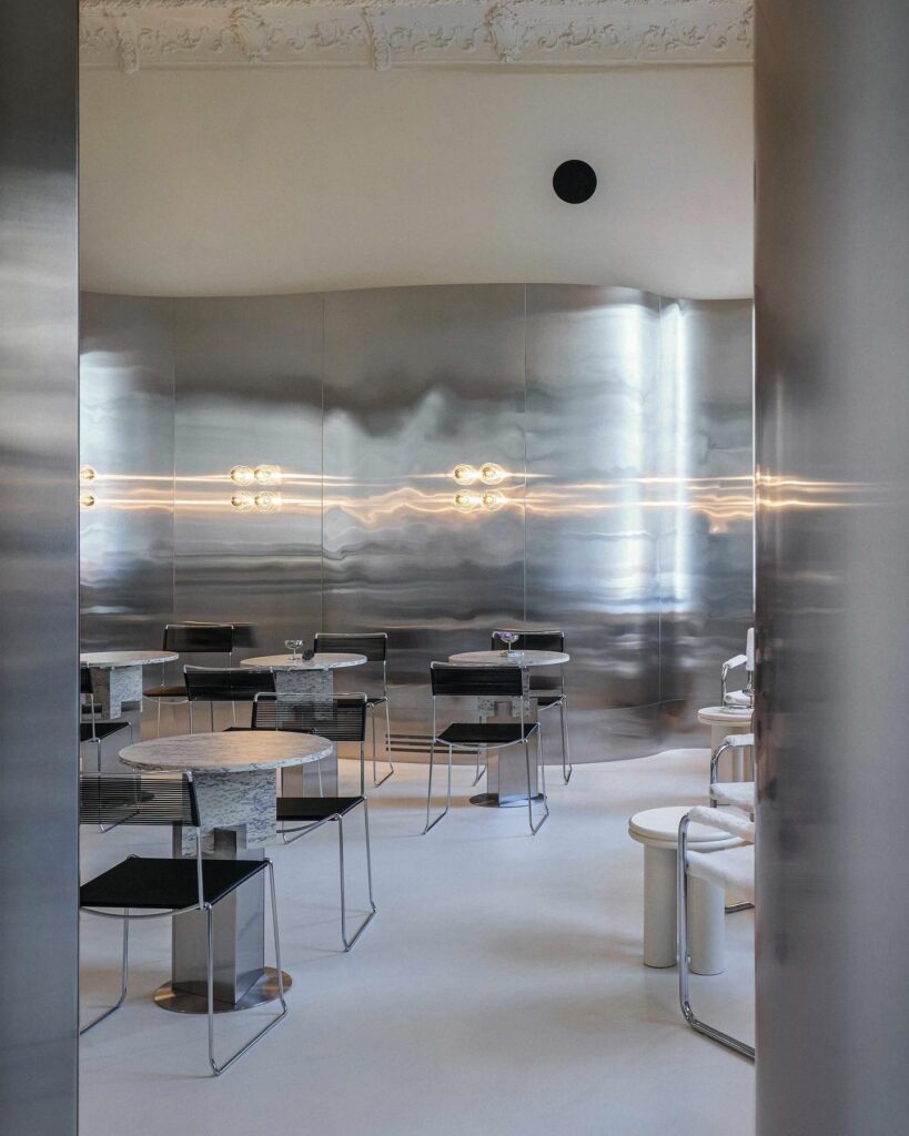 Modern and Minimalist Interior Design of a Sivak+Partners Studio