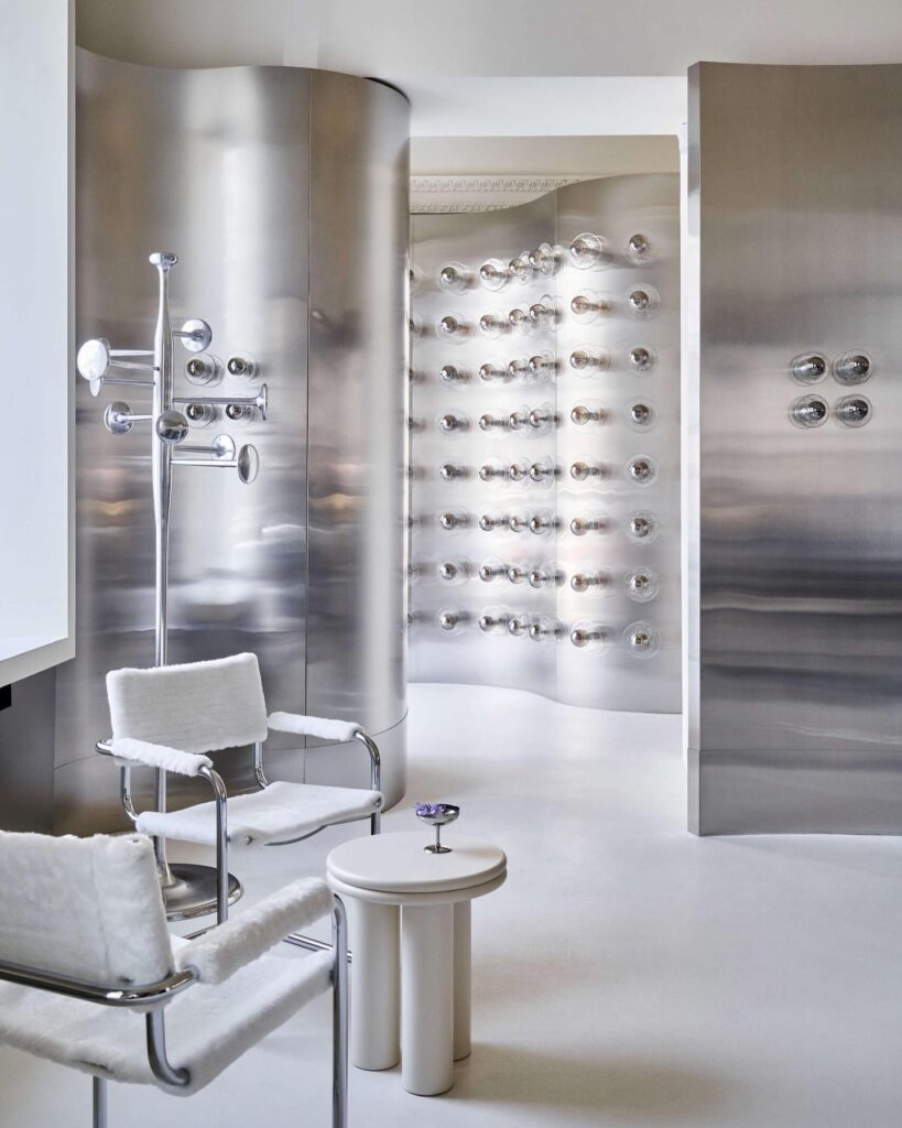 Sleek and Minimalist Bathroom Design by Sivak+Partners